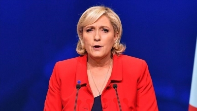 Marine Le Pen se prononce après la mort de son père : 