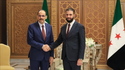 Le chef du service de renseignement turc reçu par le président syrien Ahmed al-Chaara
