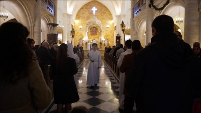 Syrie : Les chrétiens d'Alep célèbrent Noël dans une église catholique