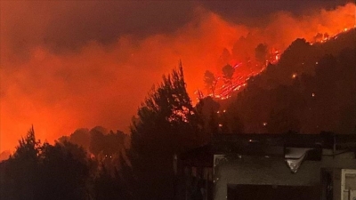 La France envoie des pompiers en renfort face aux incendies en Grèce