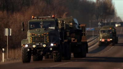 La Pologne estime que la course aux armements pourrait entraîner la chute de Vladimir Poutine