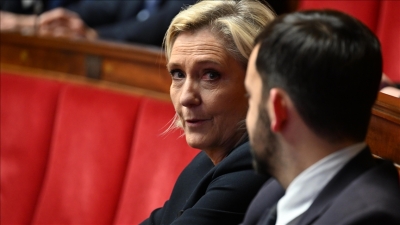 France : Marine Le Pen dit se 